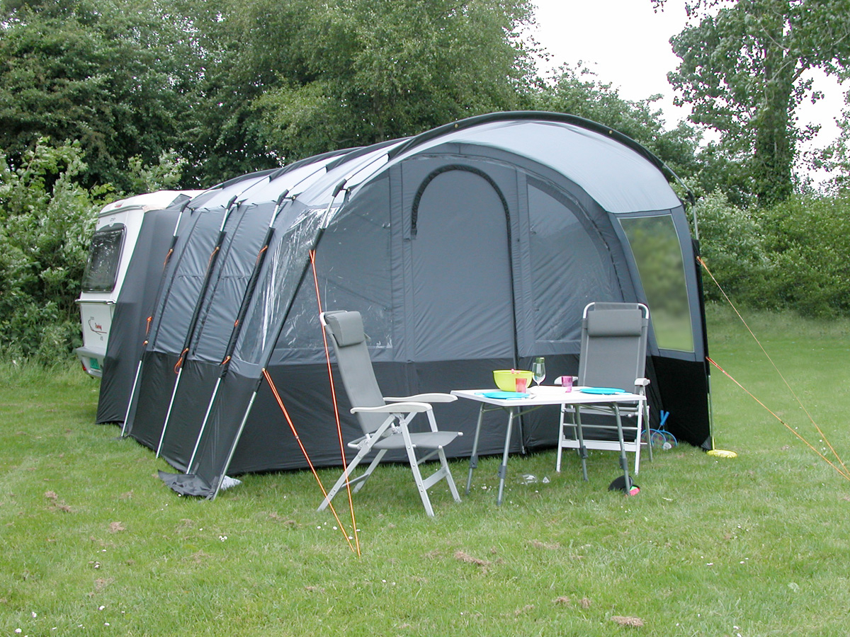 Eurotrail Combi Auvent Caravane N°04 - Protection Et Espace Supplémentaire Pour Camping-car